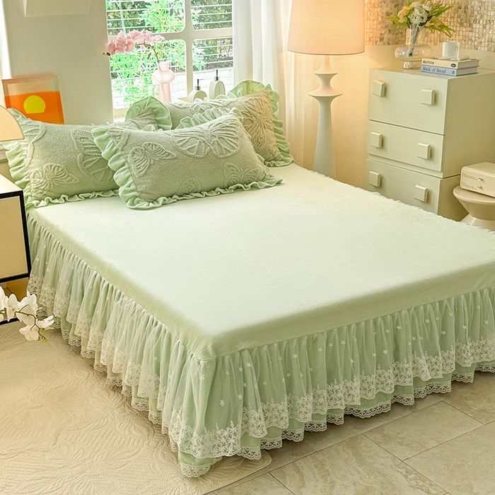 91家纺网 家纺一手货源 找家纺 唐人居 2025新款雕花牛奶绒床裙花边四件套--蝶舞 蝶舞-水绿