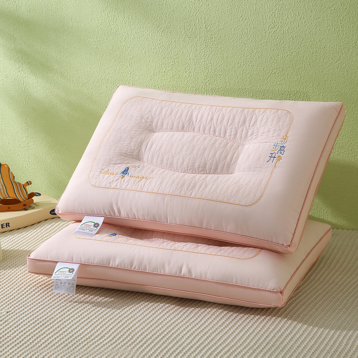 91家纺网 家纺一手货源 找家纺 橘夏家纺 2025新款步步高升枕头枕芯 粉玉