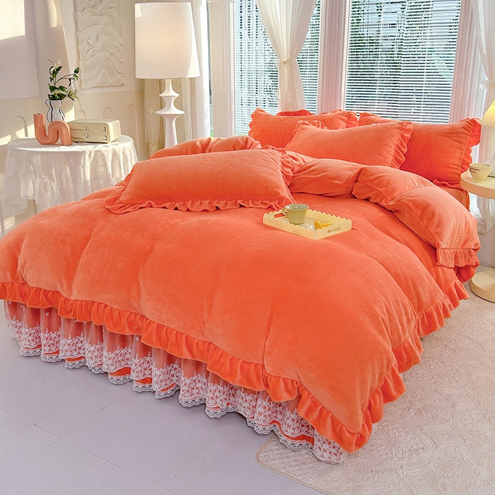 91家纺网 家纺一手货源 找家纺 唐人居 2025新款加厚牛奶绒蕾丝花边床裙款四件套--爱丽丝系列 爱丽丝-橘色