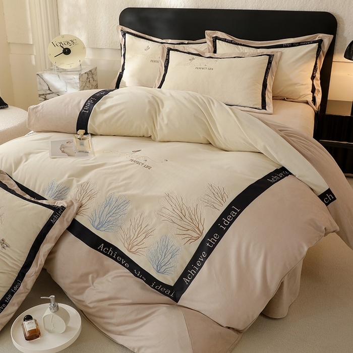 91家纺网 家纺一手货源 找家纺 （总）唐人居 2025新款宝宝绒绣花四件套-塞纳河畔