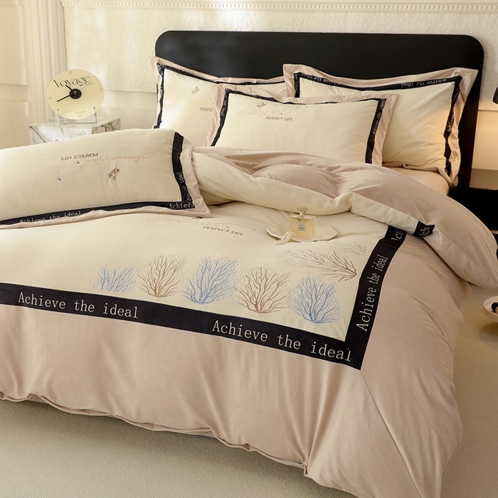 91家纺网 家纺一手货源 找家纺 唐人居 2025新款宝宝绒绣花四件套-塞纳河畔 塞纳河畔-卡其