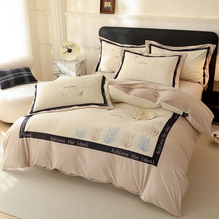 91家纺网 家纺一手货源 找家纺 唐人居 2025新款宝宝绒绣花四件套-塞纳河畔 塞纳河畔-卡其