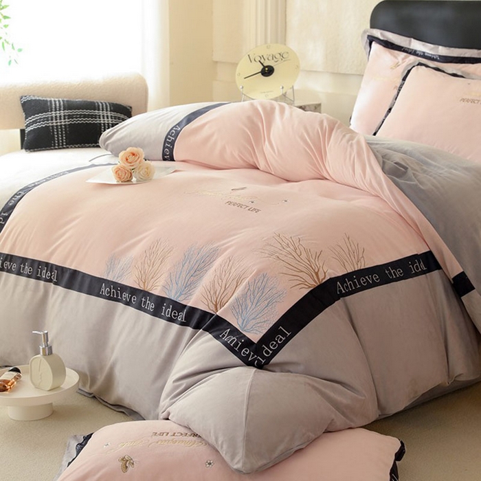 91家纺网 家纺一手货源 找家纺 唐人居 2025新款宝宝绒绣花四件套-塞纳河畔 塞纳河畔-紫粉