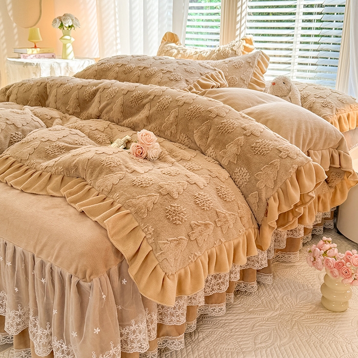 91家纺网 家纺一手货源 找家纺 唐人居 2025新款雕花花边兔毛绒床裙四件套 小树林-卡其