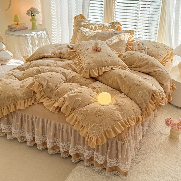 91家纺网 家纺一手货源 找家纺 唐人居 2025新款雕花花边兔毛绒床裙四件套 花儿朵朵-卡其