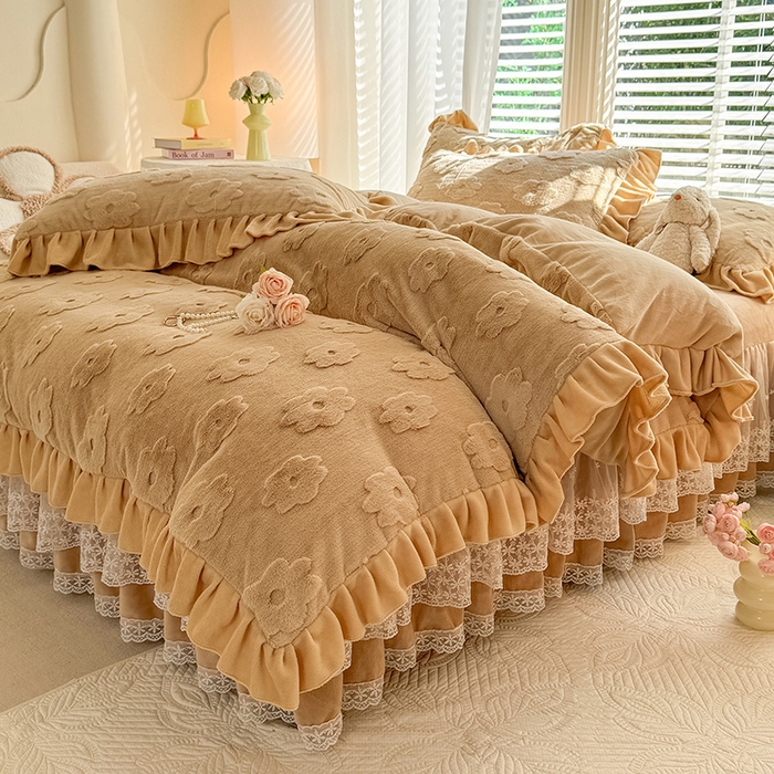 91家纺网 家纺一手货源 找家纺 唐人居 2025新款雕花花边兔毛绒床裙四件套 花儿朵朵-卡其