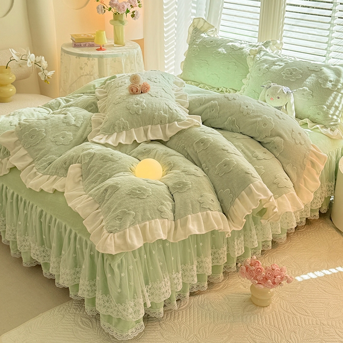 91家纺网 家纺一手货源 找家纺 唐人居 2025新款雕花花边兔毛绒床裙四件套 花儿朵朵-浅绿