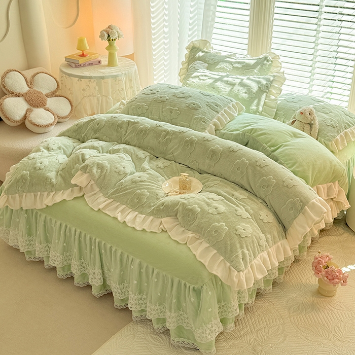 91家纺网 家纺一手货源 找家纺 唐人居 2025新款雕花花边兔毛绒床裙四件套 花儿朵朵-浅绿