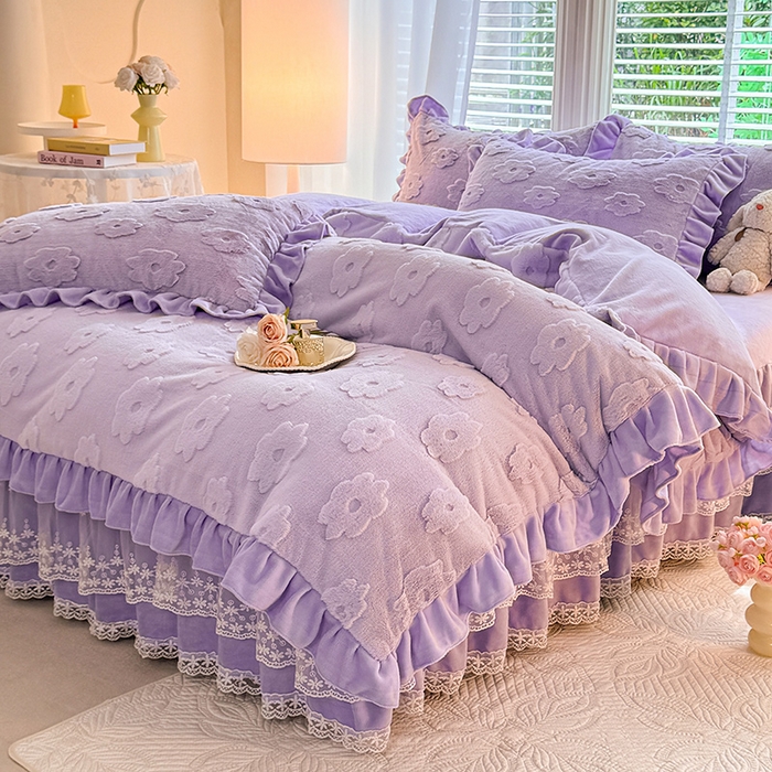 91家纺网 家纺一手货源 找家纺 唐人居 2025新款雕花花边兔毛绒床裙四件套 花儿朵朵-紫色