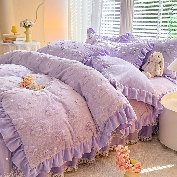 91家纺网 家纺一手货源 找家纺 唐人居 2025新款雕花花边兔毛绒床裙四件套 花儿朵朵-紫色