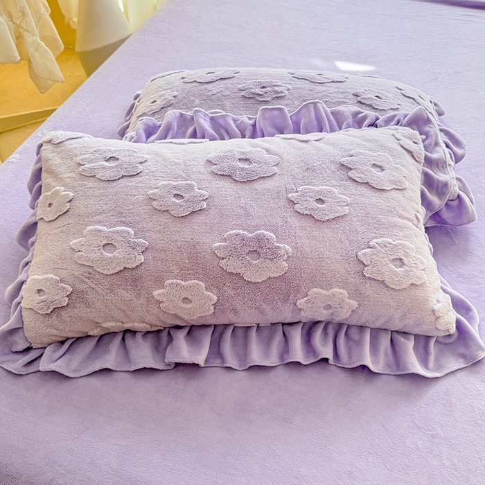 91家纺网 家纺一手货源 找家纺 唐人居 2025新款雕花花边兔毛绒床裙四件套 花儿朵朵-紫色