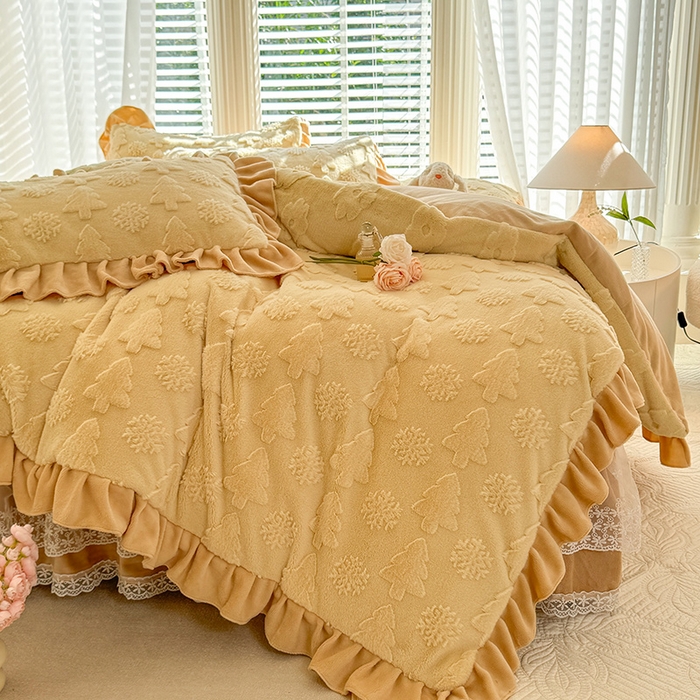 91家纺网 家纺一手货源 找家纺 唐人居 2025新款雕花花边兔毛绒床裙四件套 小树林-奶黄