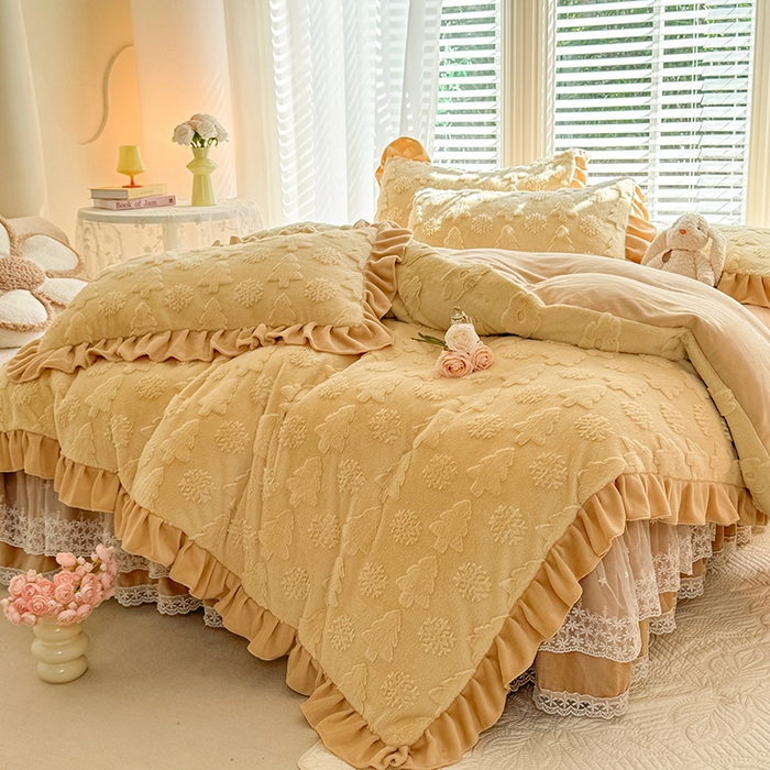 91家纺网 家纺一手货源 找家纺 唐人居 2025新款雕花花边兔毛绒床裙四件套 小树林-奶黄