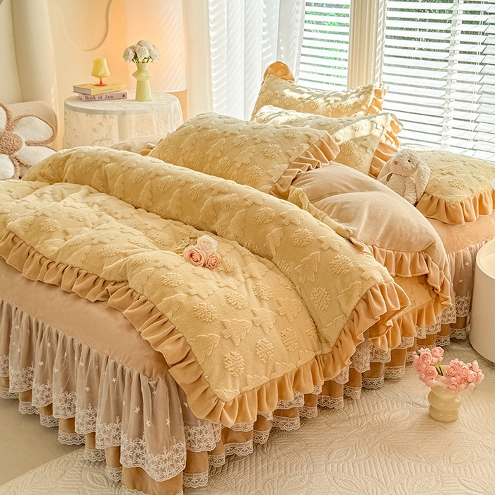 91家纺网 家纺一手货源 找家纺 唐人居 2025新款雕花花边兔毛绒床裙四件套 小树林-奶黄