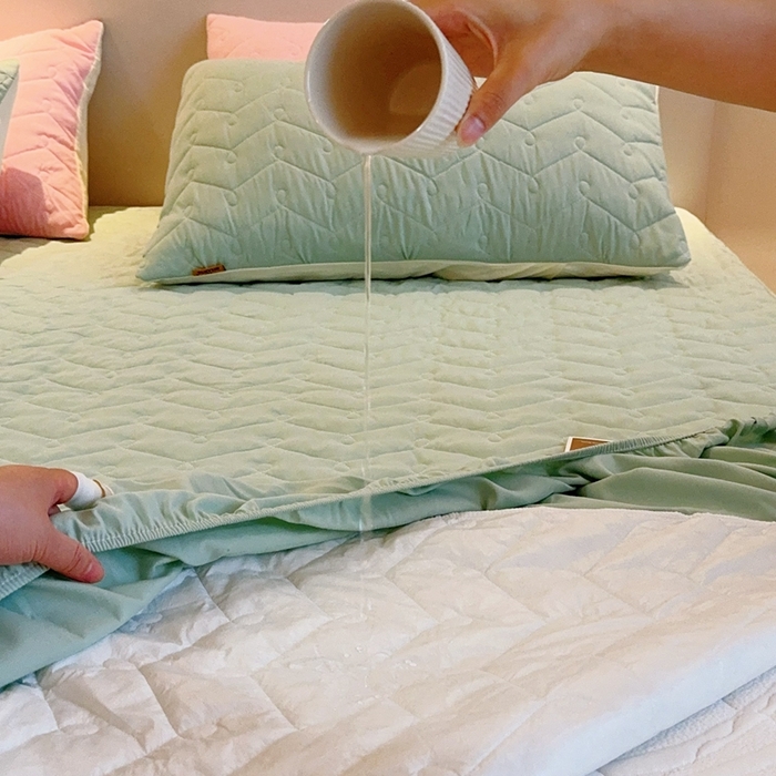 91家纺网 家纺一手货源 找家纺 兜米2025新品供跨境外贸A类防水隔尿夹棉床笠加厚席梦思床垫保护罩 清新绿