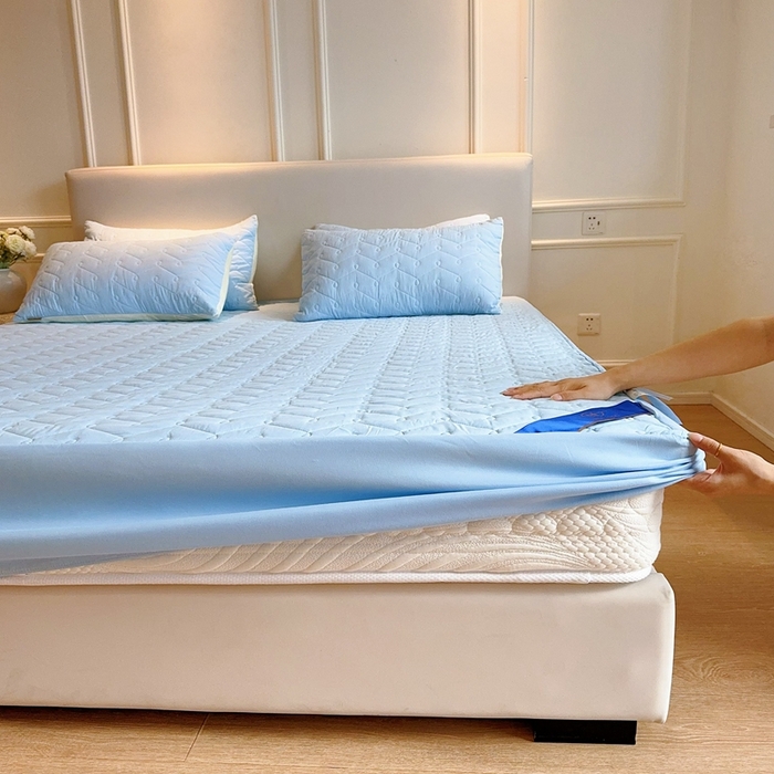 91家纺网 家纺一手货源 找家纺 兜米2025新品供跨境外贸A类防水隔尿夹棉床笠加厚席梦思床垫保护罩 天蓝