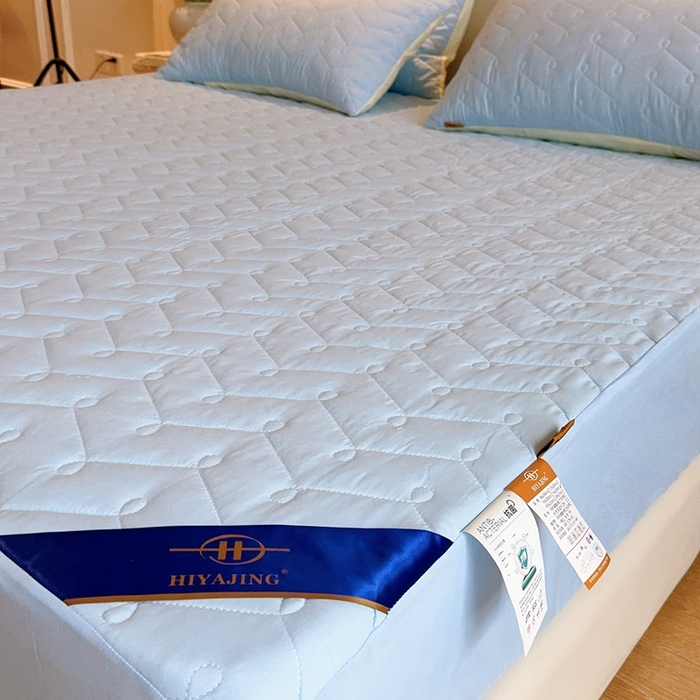 91家纺网 家纺一手货源 找家纺 兜米2025新品供跨境外贸A类防水隔尿夹棉床笠加厚席梦思床垫保护罩 天蓝