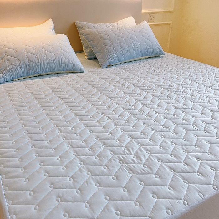 91家纺网 家纺一手货源 找家纺 兜米2025新品供跨境外贸A类防水隔尿夹棉床笠加厚席梦思床垫保护罩 天蓝