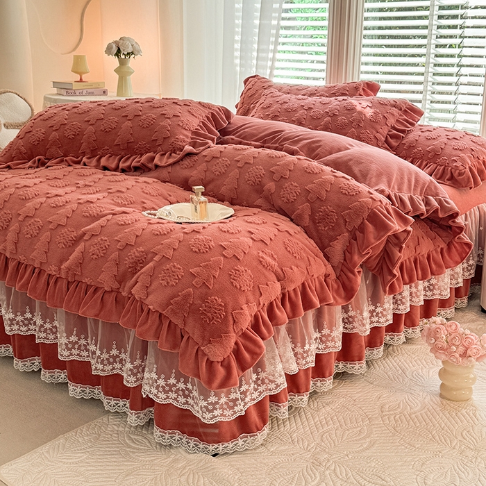 91家纺网 家纺一手货源 找家纺 唐人居 2025新款雕花花边兔毛绒床裙四件套 小树林-深红