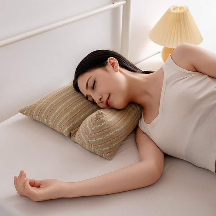 91家纺网 家纺一手货源 找家纺 小米枕芯 2025新款全棉水洗棉组合荞麦枕 枕头枕芯 可拆卸的三角组合枕 卡其