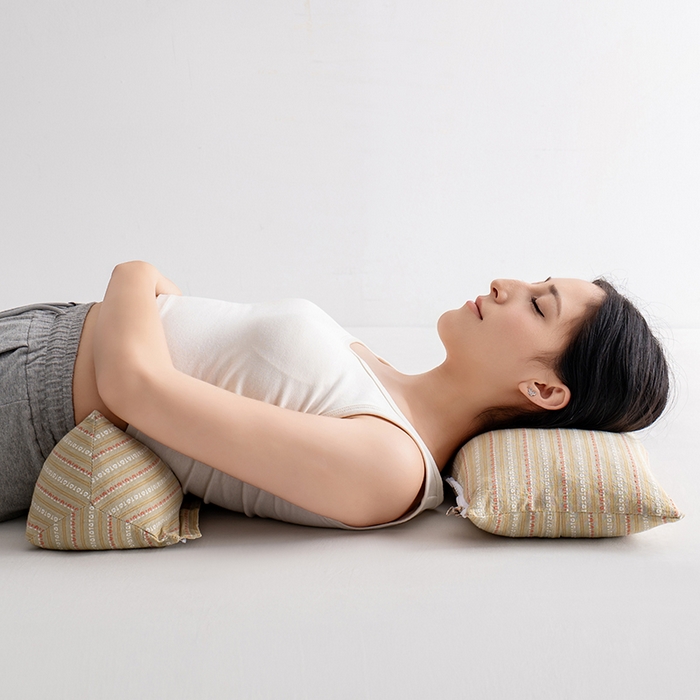 91家纺网 家纺一手货源 找家纺 小米枕芯 2025新款全棉水洗棉组合荞麦枕 枕头枕芯 可拆卸的三角组合枕 卡其