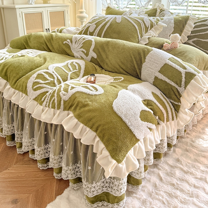 91家纺网 家纺一手货源 找家纺 唐人居 2025新款高克重阳离子绒花边雕花套件 蝴蝶-草绿