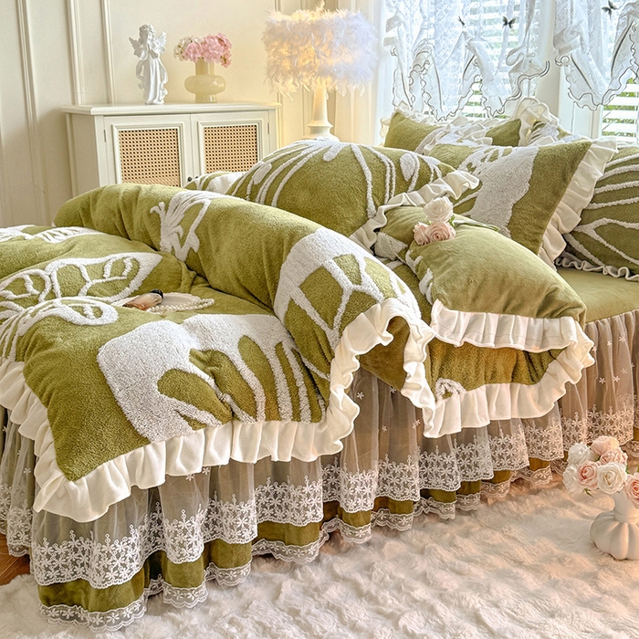 91家纺网 家纺一手货源 找家纺 唐人居 2025新款高克重阳离子绒花边雕花套件 蝴蝶-草绿