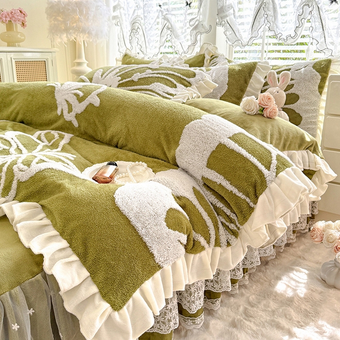 91家纺网 家纺一手货源 找家纺 唐人居 2025新款高克重阳离子绒花边雕花套件 蝴蝶-草绿