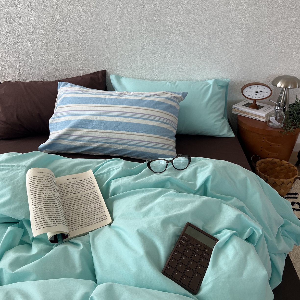 91家纺网 家纺一手货源 找家纺 蜜宿 2025新款混搭全棉水洗棉四件套-薄巧椰奶 薄巧椰奶（枕套-条纹+繁花）