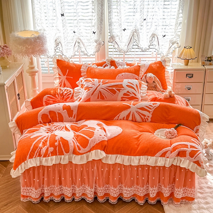 91家纺网 家纺一手货源 找家纺 唐人居 2025新款高克重阳离子绒花边雕花套件 蝴蝶-暖橘