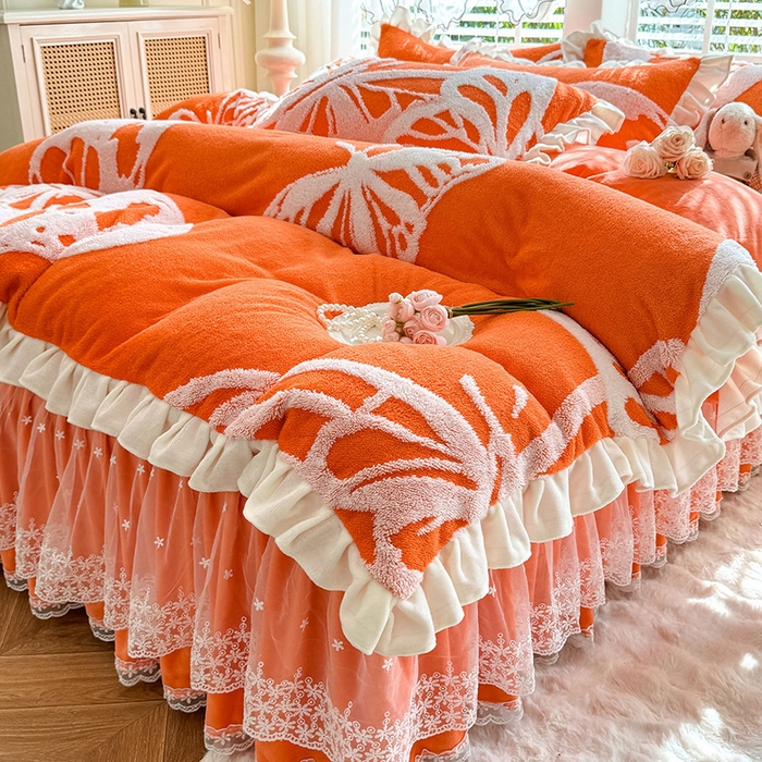 91家纺网 家纺一手货源 找家纺 唐人居 2025新款高克重阳离子绒花边雕花套件 蝴蝶-暖橘