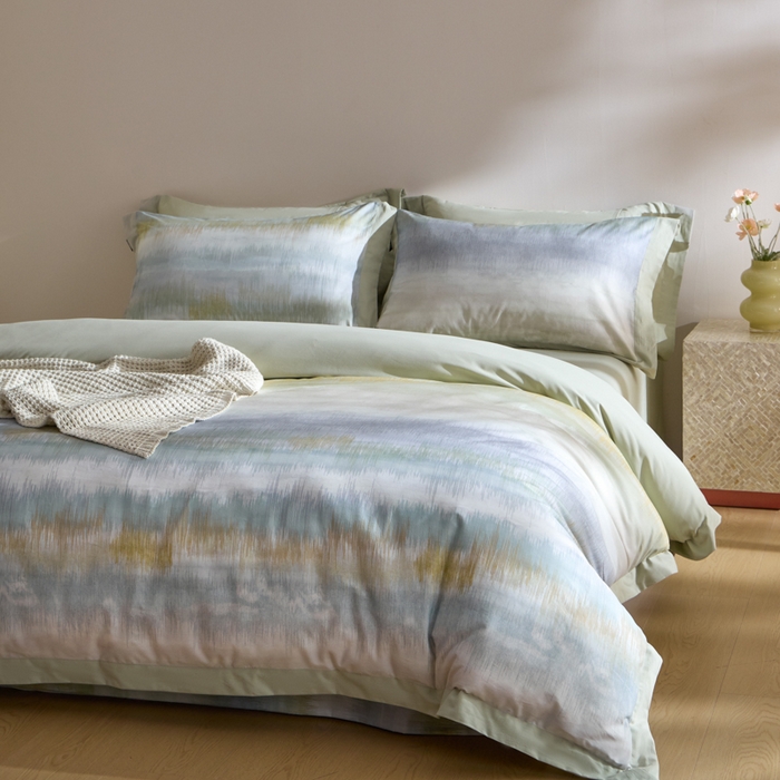 91家纺网 家纺一手货源 找家纺 禾时 2025新款全棉纯棉贡缎数码50双股长绒棉磨毛四件套（带高档礼盒） 贝琳达