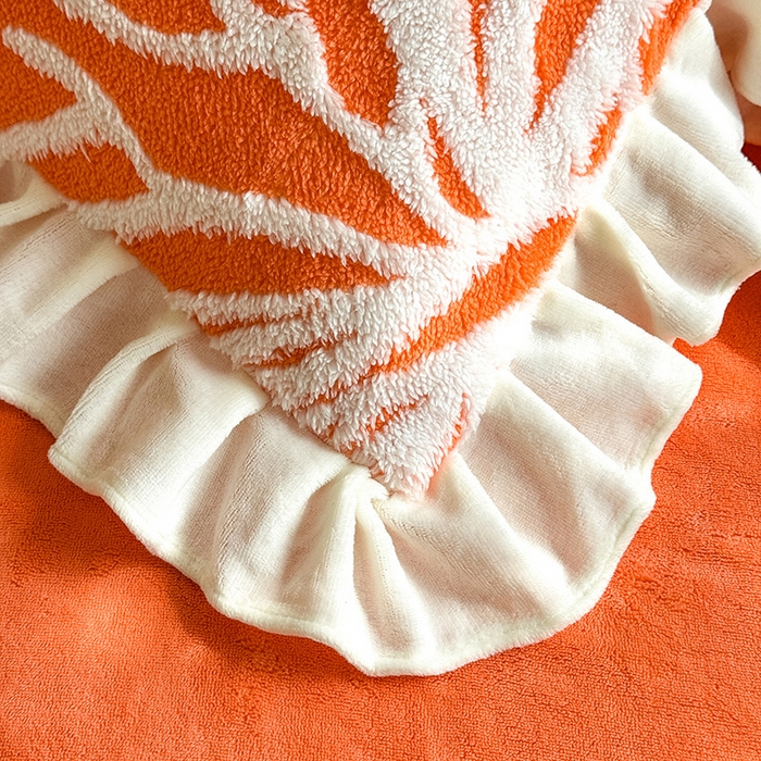 91家纺网 家纺一手货源 找家纺 唐人居 2025新款高克重阳离子绒花边雕花套件 蝴蝶-暖橘