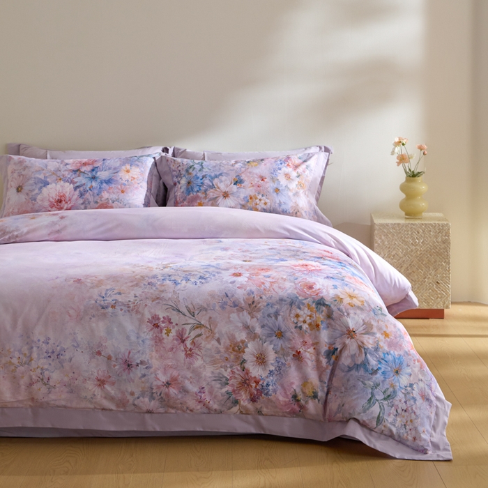 91家纺网 家纺一手货源 找家纺 禾时 2025新款全棉纯棉贡缎数码50双股长绒棉磨毛四件套（带高档礼盒） 花开半夏（紫）