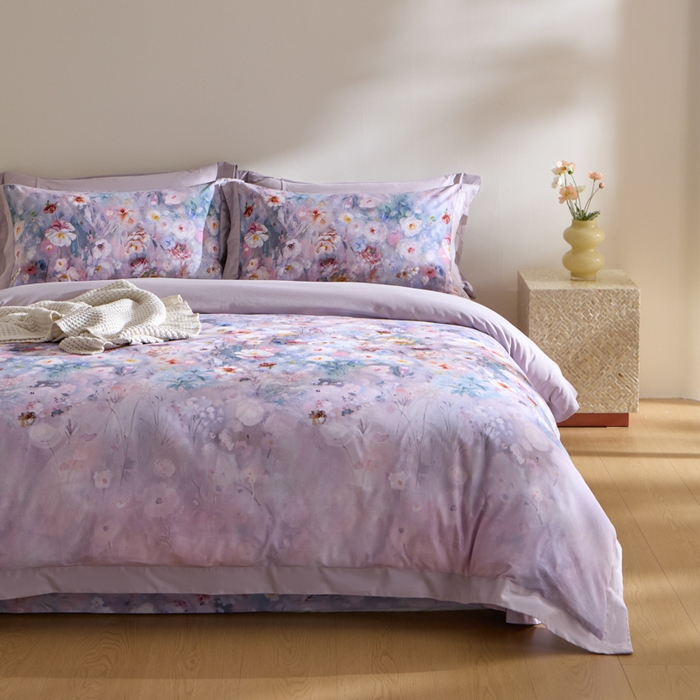 91家纺网 家纺一手货源 找家纺 禾时 2025新款全棉纯棉贡缎数码50双股长绒棉磨毛四件套（带高档礼盒） 锦绣（紫）