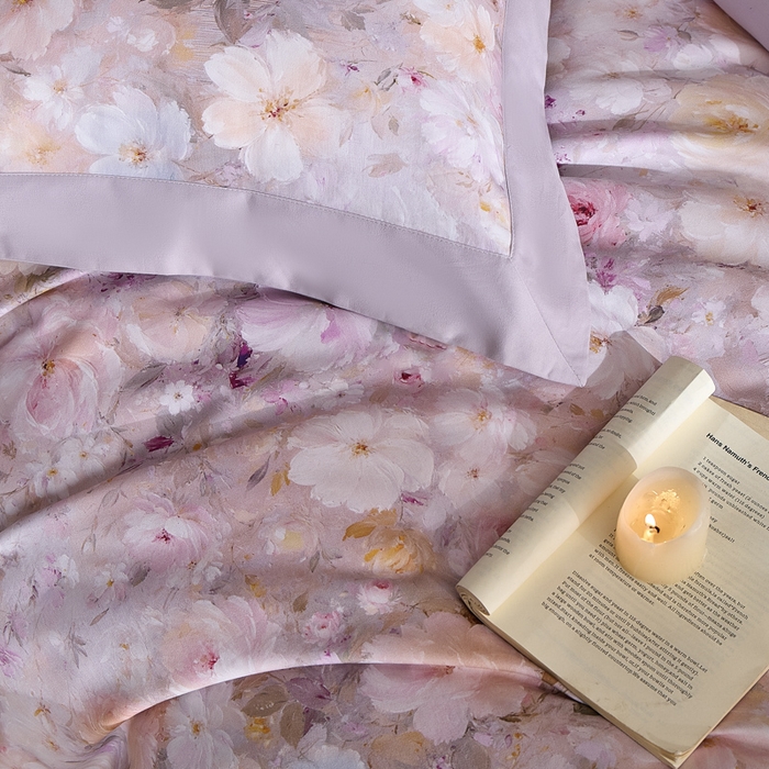 91家纺网 家纺一手货源 找家纺 禾时 2025新款全棉纯棉贡缎数码50双股长绒棉磨毛四件套（带高档礼盒） 蔷薇花园（浅紫）