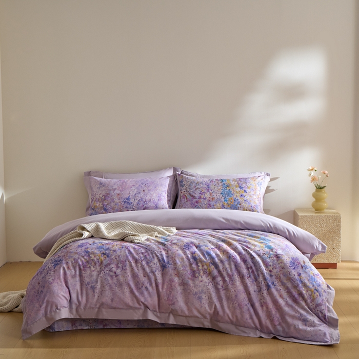 91家纺网 家纺一手货源 找家纺 禾时 2025新款全棉纯棉贡缎数码50双股长绒棉磨毛四件套（带高档礼盒） 心悦（紫）