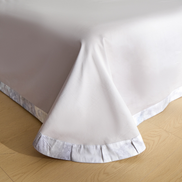 91家纺网 家纺一手货源 找家纺 禾时 2025新款全棉纯棉贡缎数码50双股长绒棉磨毛四件套（带高档礼盒） 一鹿生花（紫）