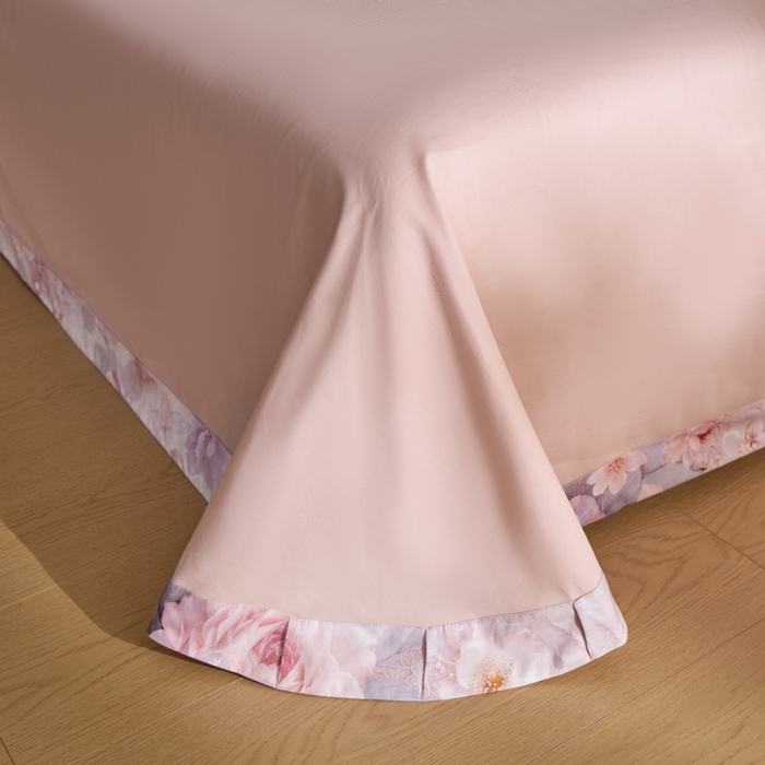 91家纺网 家纺一手货源 找家纺 禾时 2025新款全棉纯棉贡缎数码50双股长绒棉磨毛四件套（带高档礼盒） 倚春花语（粉）