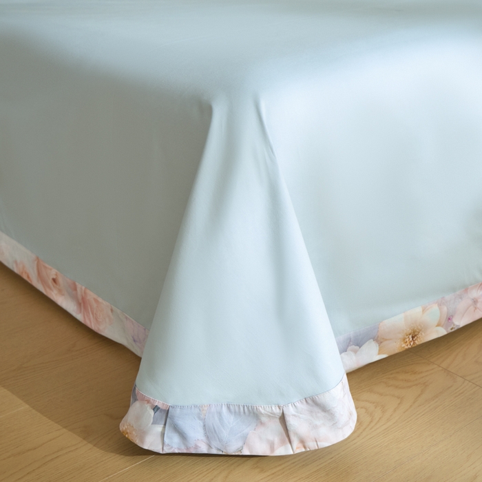 91家纺网 家纺一手货源 找家纺 禾时 2025新款全棉纯棉贡缎数码50双股长绒棉磨毛四件套（带高档礼盒） 倚春花语（兰）