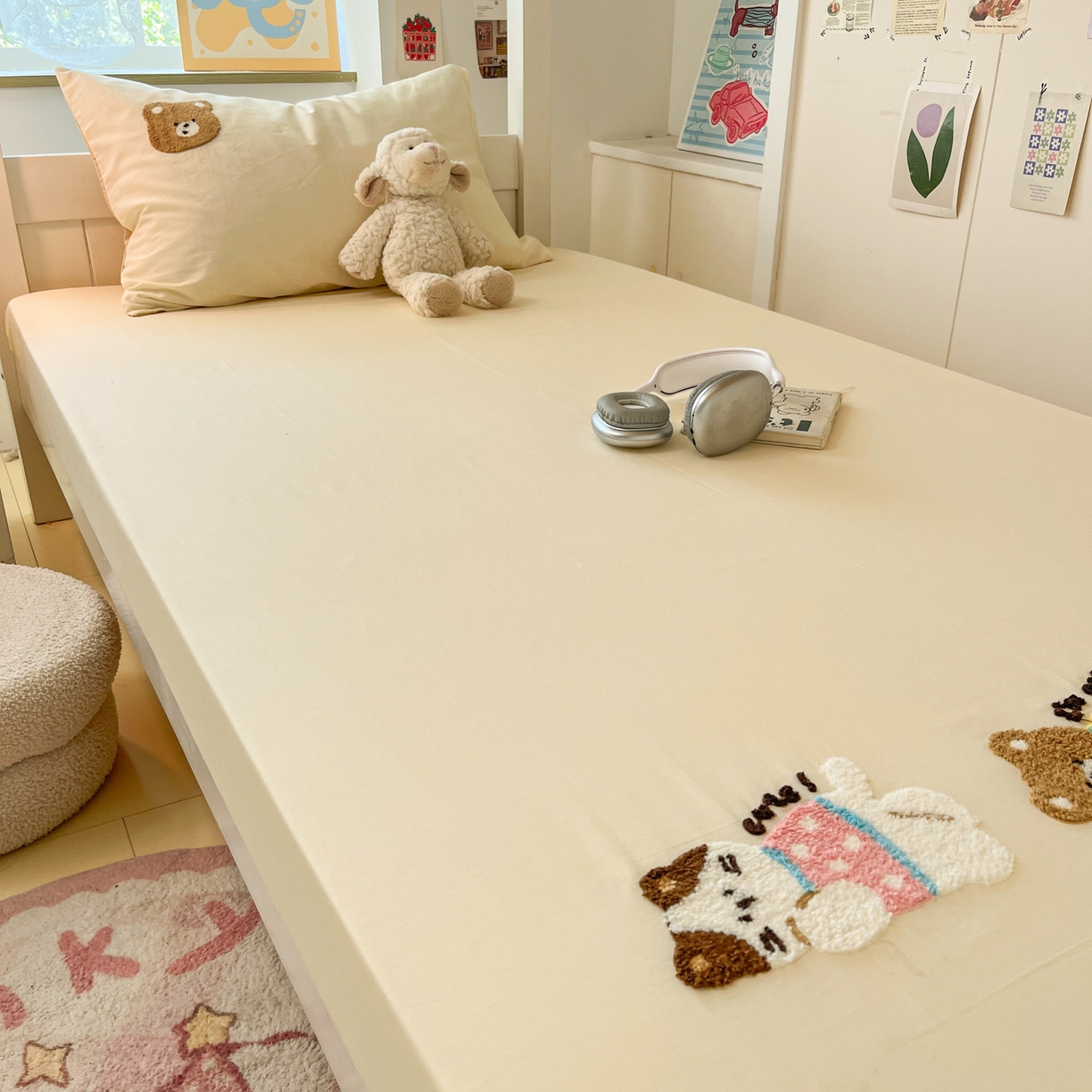 91家纺网 家纺一手货源 找家纺 慕尚家纺 2025新款全棉纯棉毛巾绣单床笠  欢乐好朋友