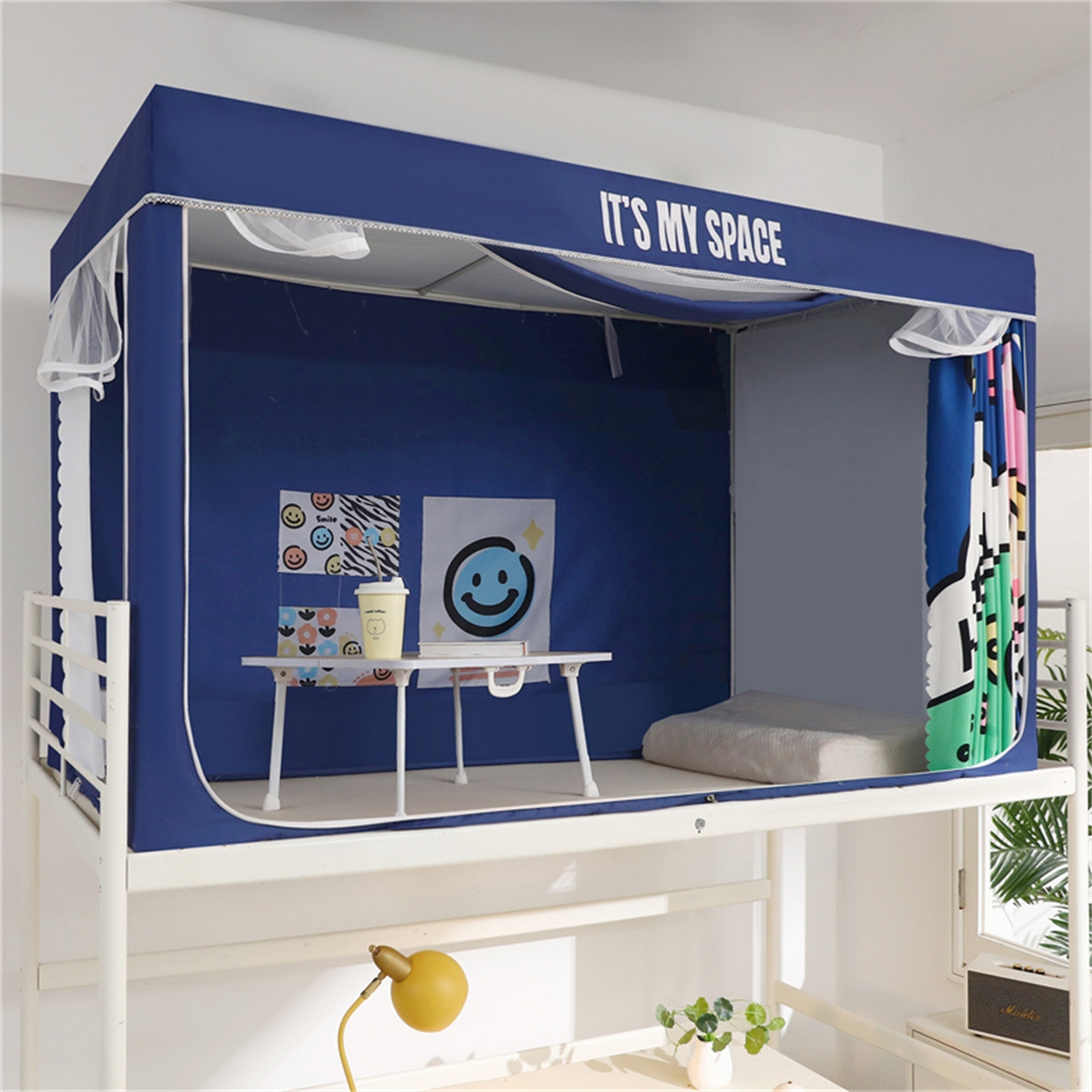 91家纺网 家纺一手货源 找家纺 新太阳蚊帐 2025新款大版学生床帘遮光学生宿舍蚊帐 柴犬乐时光