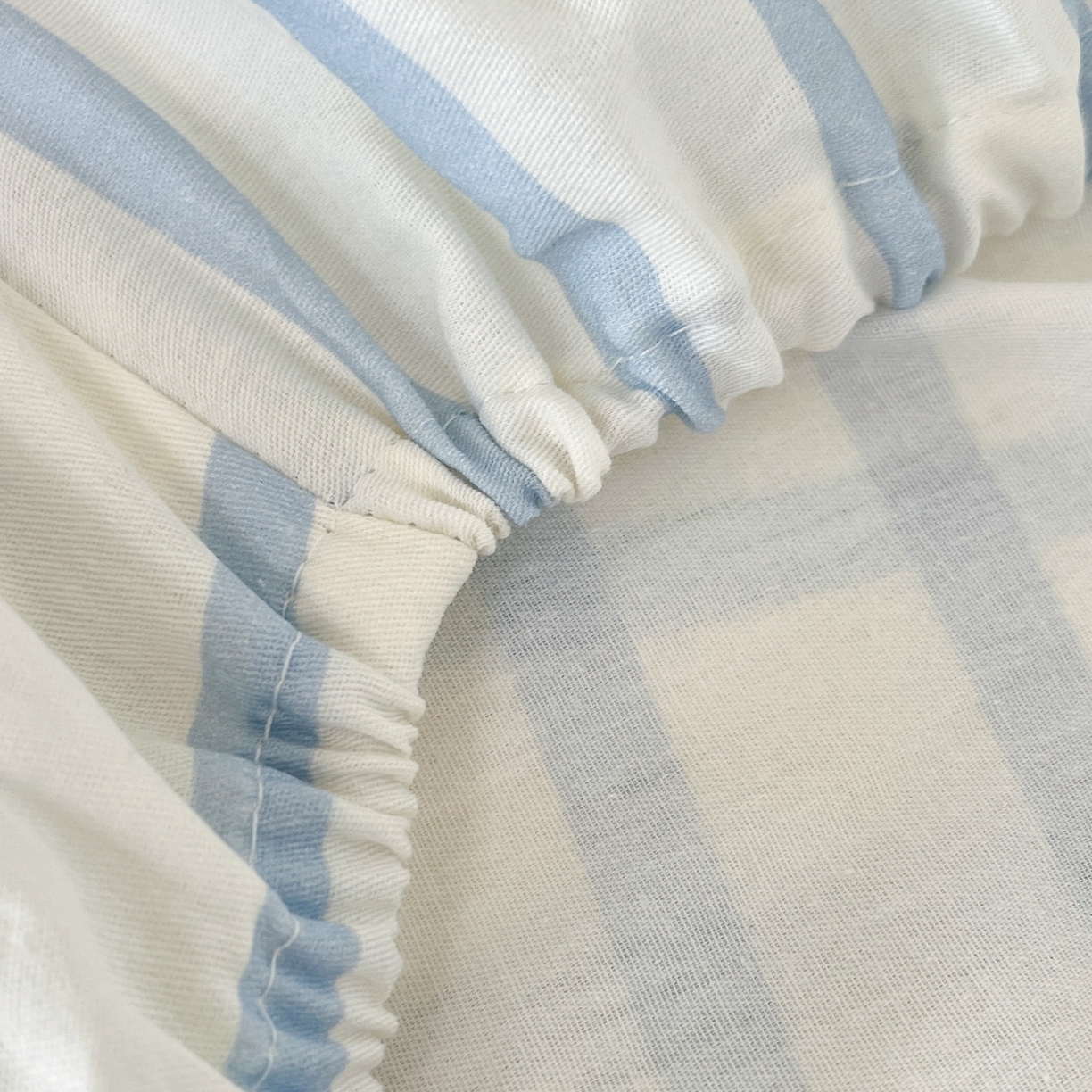 91家纺网 家纺一手货源 找家纺 慕尚家纺 2025新款全棉纯棉毛巾绣单床笠  可爱宝贝们