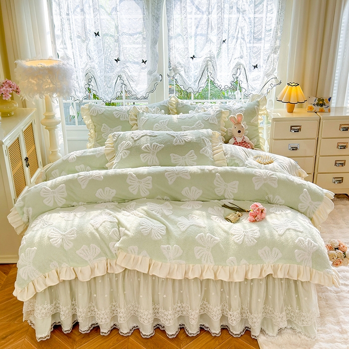 91家纺网 家纺一手货源 找家纺 唐人居 2025新款高克重阳离子绒花边雕花套件 情结-浅绿