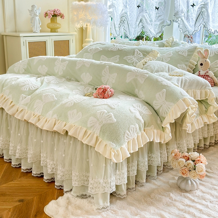 91家纺网 家纺一手货源 找家纺 唐人居 2025新款高克重阳离子绒花边雕花套件 情结-浅绿