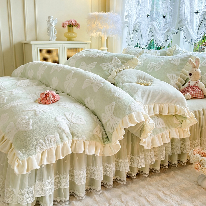 91家纺网 家纺一手货源 找家纺 唐人居 2025新款高克重阳离子绒花边雕花套件 情结-浅绿