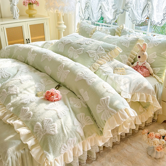 91家纺网 家纺一手货源 找家纺 唐人居 2025新款高克重阳离子绒花边雕花套件 情结-浅绿