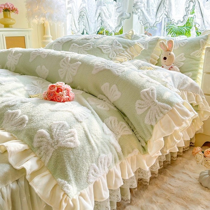 91家纺网 家纺一手货源 找家纺 唐人居 2025新款高克重阳离子绒花边雕花套件 情结-浅绿