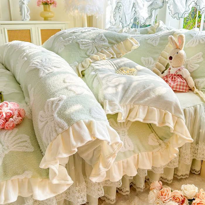 91家纺网 家纺一手货源 找家纺 唐人居 2025新款高克重阳离子绒花边雕花套件 情结-浅绿