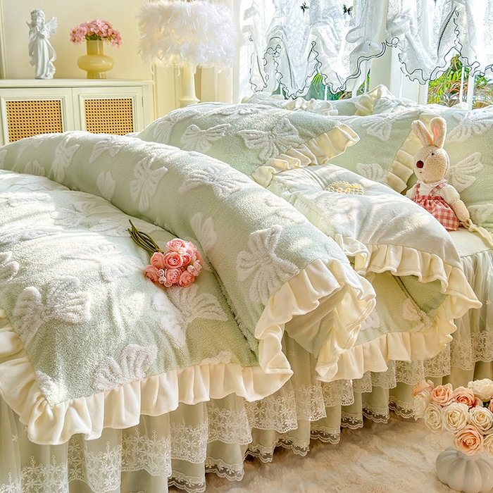 91家纺网 家纺一手货源 找家纺 唐人居 2025新款高克重阳离子绒花边雕花套件 情结-浅绿